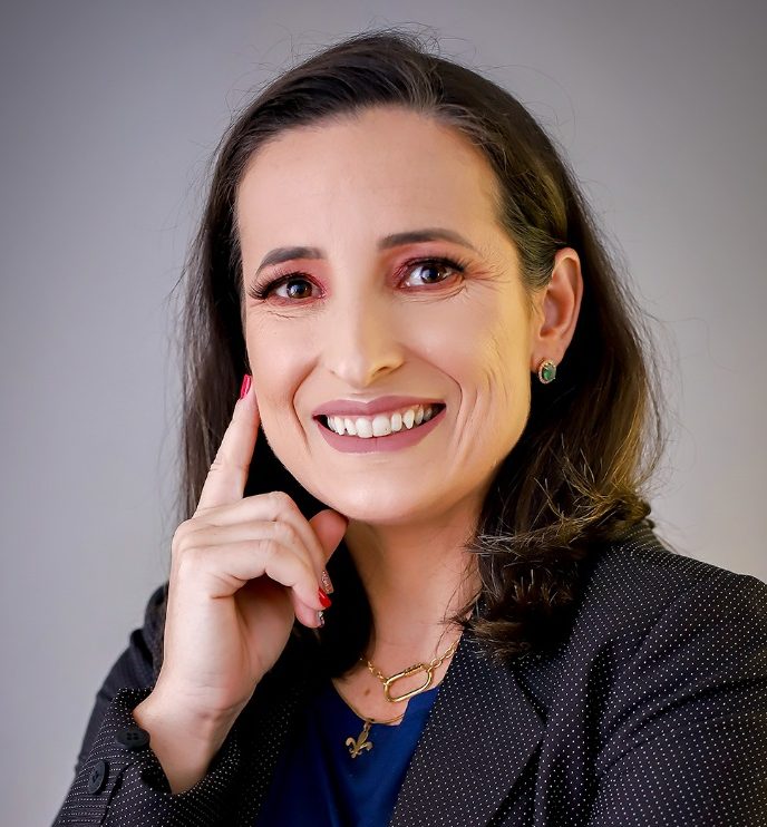 Claudia Andre Crescencio